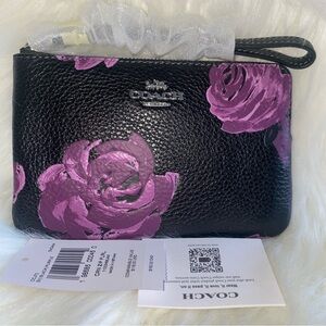 Coach leather wristlet New